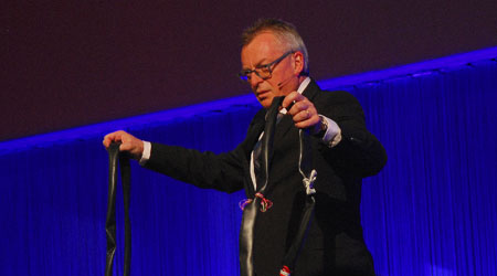 Prof. Dr. Urs Fueglistaller Schweizer KMU-Tag 2014 Kulturonline.ch