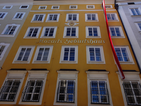 Mozarts Geburtshaus in Salzburg auf Kulturonline.ch