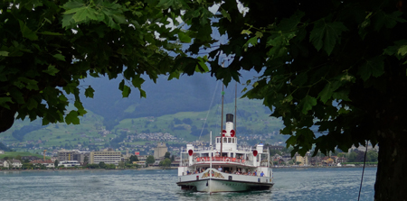 Dampfschiff Stadt Luzern bei Treib auf Kulturonline.ch