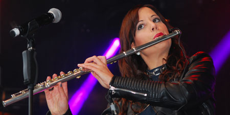 Sabrina Sauder bei der WEGA-Schlagerparade Kulturonline.ch