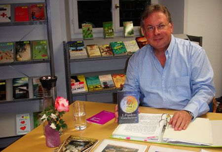Buchautor Roland P. Poschung in der Bibliothek Teufen auf Kulturonline.ch