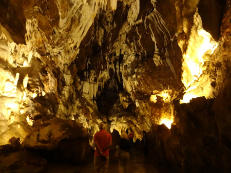 Gruta de las Maravillas im Dorfkern von Aracena auf Kulturonline.ch