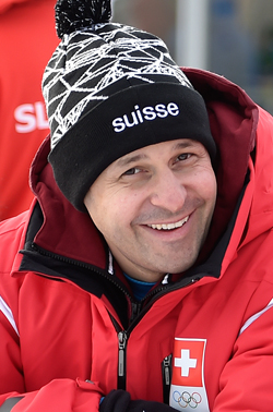 Ralph Stöckli Missionschef Sommer- und Winter-Olympiade VHS Wil Persönlich im Hof zu Wil bei Moderator Roland P. Poschung