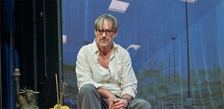 Zierl_Helmut_im Theater_in_Winterthur_Premiere_am_6._Dezember_2017_auf_Kulturonline.ch