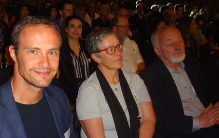 Sportlegende und Top-Rollstuhlfahrer Marcel Hug mit seinen Eltern bei der Sportlerwahl 2017 auf Kulturonline.ch