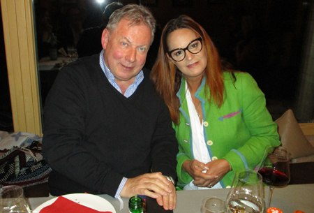Moderator Roland P. Poschung mit Schlager-Ikone Andrea Berg in Ischgl auf Kulturonline.ch