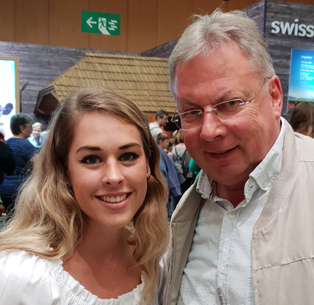 Kunstturnerin Giulia Steingruber mit Moderator Roland P. Poschung