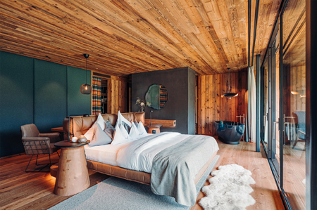 Blick in die Juniorsuite Vilsalpsee im Hotel Jungbrunn in Tannheim