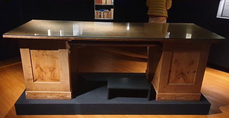 Hermann Hesse Museum Gaienhofen mit Original-Schreibtisch ROPO